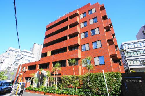 Exterior of The Azabudai Tower