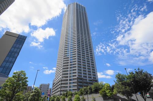 Exterior of Tomihisa Cross Comfort Tower