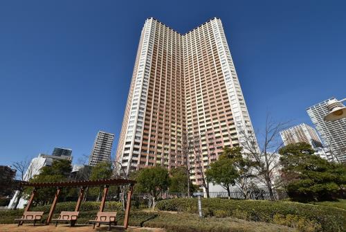 Exterior of Shibaura Island