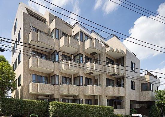 Exterior of Shirokane Sankozaka House